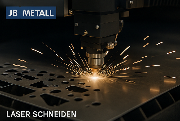 Beispielbild: Ein Laser schneidet eine Kontur in dünnes Blech
